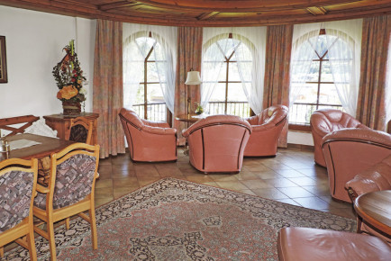 aufenthaltsraum-hotel-santa-barbara-2