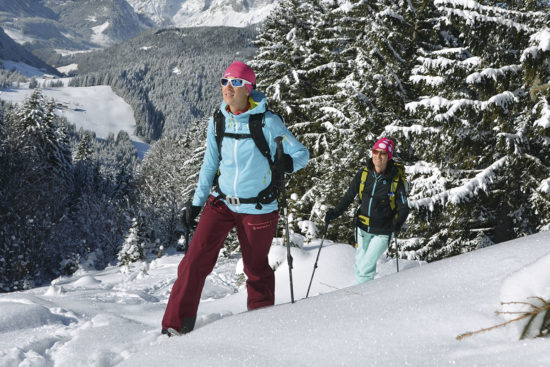 Schneeschuhwandern im Winterurlaub im Salzburger Land